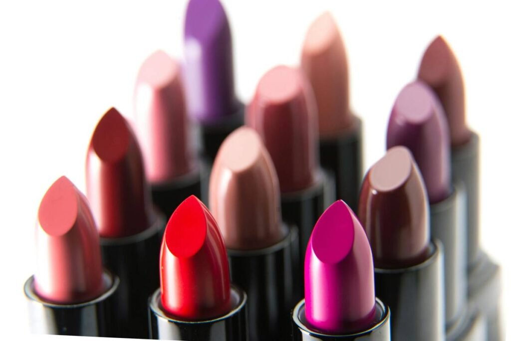 How to Get Truly Lasting Lip Color: The Lip Pencil Secrets No One Tells You
