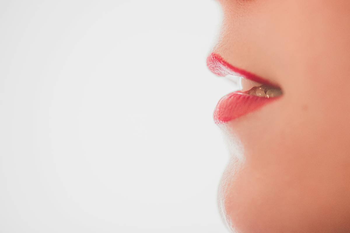 before and after results of permanent lip pigment showing enhanced definition and lasting color