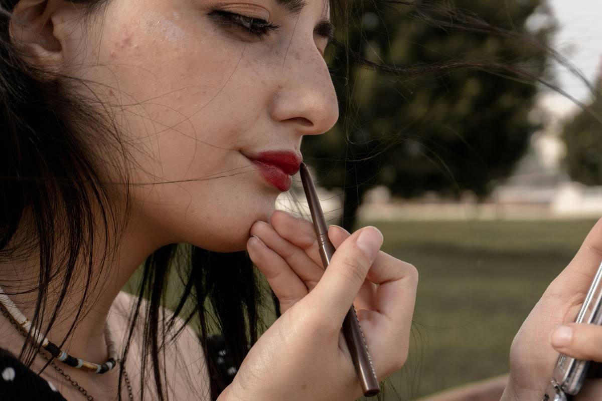 Lasting Lip Hue: 7 Proven Tips to Avoid Costly Mistakes